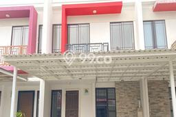 Rumah area Green Lake City, Lingkungan Asri, 3 KM Rumah area Green Lake City, Lingkungan Asri, 3 KM