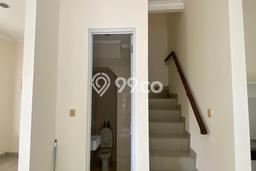 PILIHAN TEPAT! Rumah di Green Lake City, 3 KM, Akses Mall, Luas 90m² Bangunan 127m² PILIHAN TEPAT! Rumah di Green Lake City, 3 KM, Akses Mall, Luas 90m² Bangunan 127m²