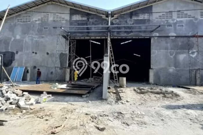 Disewakan Gudang komersial di Pakuhaji luas bangunan 780m2 Disewakan Gudang komersial di Pakuhaji luas bangunan 780m2