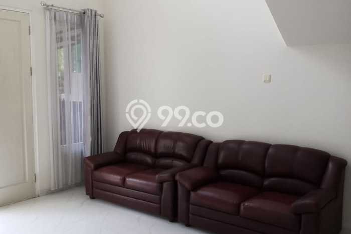 Rumah Sewa Jakarta Barat LT 182m2 LB 190m2 Kawasan Permata Buana Rumah Sewa Jakarta Barat LT 182m2 LB 190m2 Kawasan Permata Buana