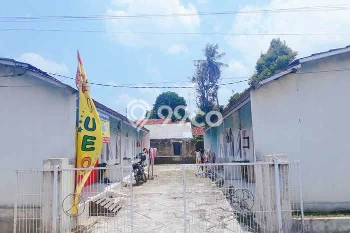 Unit Kost Dijual di Wanayasa dengan 12 Kamar Tidur & Luas Bangunan 170m2 Unit Kost Dijual di Wanayasa dengan 12 Kamar Tidur & Luas Bangunan 170m2