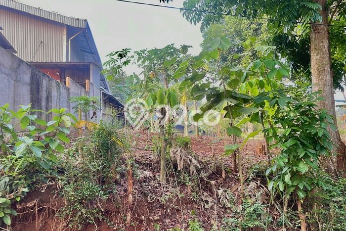 Lahan Kosong Dijual di Purwakarta dengan Area 1630m2 Lahan Kosong Dijual di Purwakarta dengan Area 1630m2