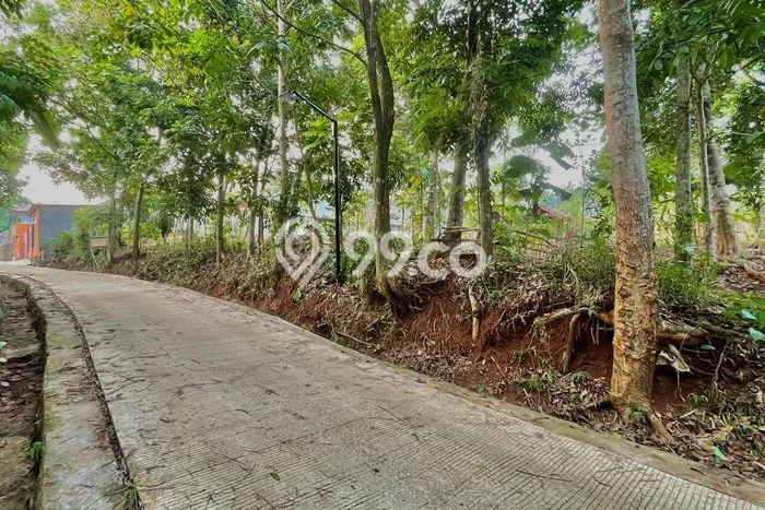 Lahan Kosong Dijual di Purwakarta dengan Area 1630m2 Lahan Kosong Dijual di Purwakarta dengan Area 1630m2