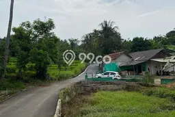 Jual Tanah Area Berkembang Kawasan , Luas 1350m2m², Lingkungan Nyaman Jual Tanah Area Berkembang Kawasan , Luas 1350m2m², Lingkungan Nyaman
