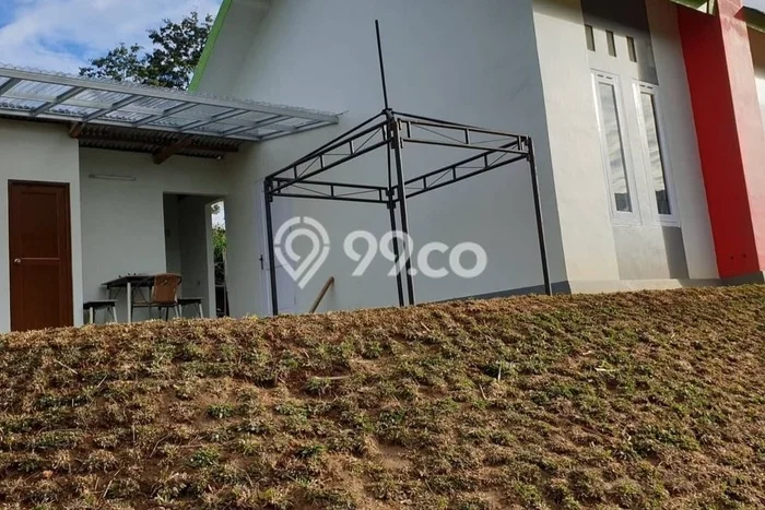 Rumah 2 Kamar Tidur Lokasi Premium di Kawasan Elite Jenawi, Karanganyar Rumah 2 Kamar Tidur Lokasi Premium di Kawasan Elite Jenawi, Karanganyar
