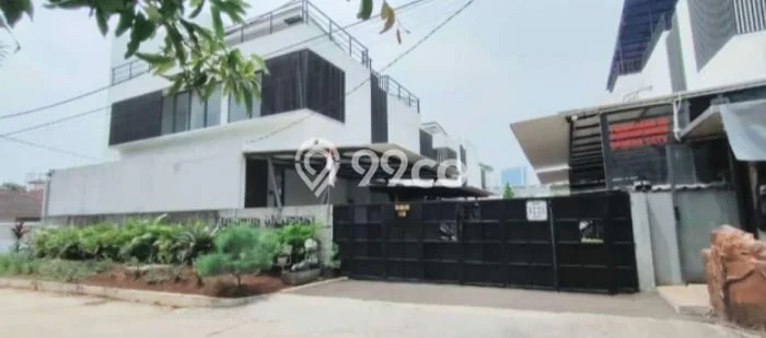Dijual Hunian Rumah Terawat 4 KT di Cibubur, Depok Dijual Hunian Rumah Terawat 4 KT di Cibubur, Depok