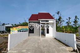 HOT LISTING! Rumah Ready Stock lokasi Bangetayu Wetan, Semarang, LT 93m2m² LB 36m2m² HOT LISTING! Rumah Ready Stock lokasi Bangetayu Wetan, Semarang, LT 93m2m² LB 36m2m²