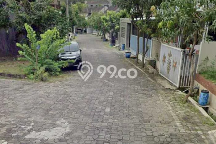Rumah Strategis Modern Lb 93m2 di Tembalang, Semarang Rumah Strategis Modern Lb 93m2 di Tembalang, Semarang