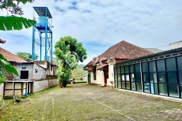 Best Deal Hunian Mewah Ideal dan Luas di Gunung Pati, Semarang Best Deal Hunian Mewah Ideal dan Luas di Gunung Pati, Semarang