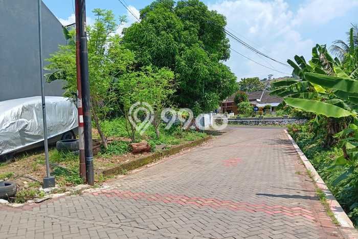 Rumah Modern Cantik 3 Kamar Bisa Langsung Pindah di Ngaliyan Rumah Modern Cantik 3 Kamar Bisa Langsung Pindah di Ngaliyan