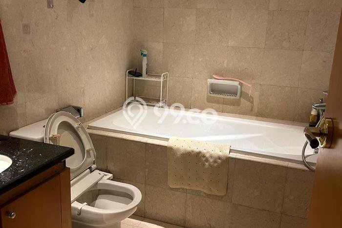 Hunian Apartemen High-Class untuk Dijual di Jakarta Selatan dengan 3 BR & 2 Kamar Mandi Hunian Apartemen High-Class untuk Dijual di Jakarta Selatan dengan 3 BR & 2 Kamar Mandi