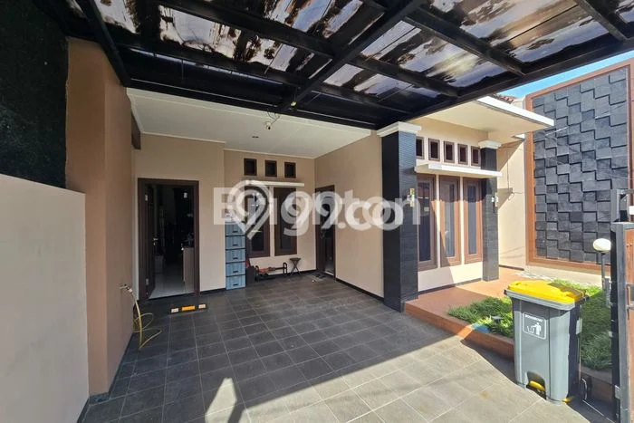 Rumah Modern Minimalis 3 KT Bisa Langsung Pindah di Karawaci Rumah Modern Minimalis 3 KT Bisa Langsung Pindah di Karawaci