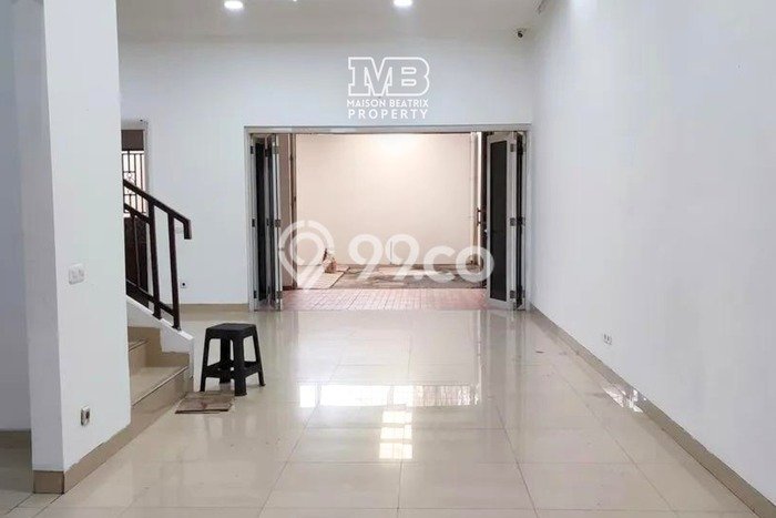 Komersial Bagus LT 250m2 LB 350m2 Dijual di Curug Tangerang Komersial Bagus LT 250m2 LB 350m2 Dijual di Curug Tangerang
