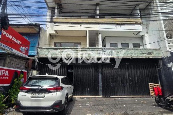Ruko Komersial Disewakan di Kuta Badung Luas 612m2 Ruko Komersial Disewakan di Kuta Badung Luas 612m2