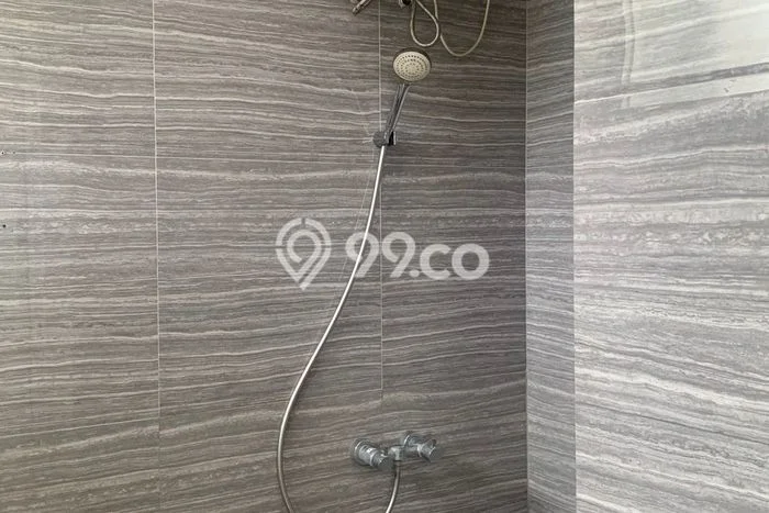 Ready to Use! Premium House LT 180m2 Desain Modern di Grand Wisata Ready to Use! Premium House LT 180m2 Desain Modern di Grand Wisata