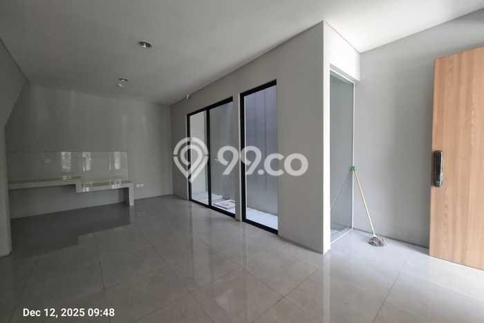 For Sale Hunian Rumah Terawat 3 Kamar di Grand Wisata, Bekasi For Sale Hunian Rumah Terawat 3 Kamar di Grand Wisata, Bekasi