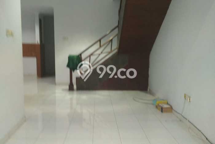 Rumah sewa siap pakai 3 Kamar Tidur di Buaran, Jakarta Timur Rumah sewa siap pakai 3 Kamar Tidur di Buaran, Jakarta Timur