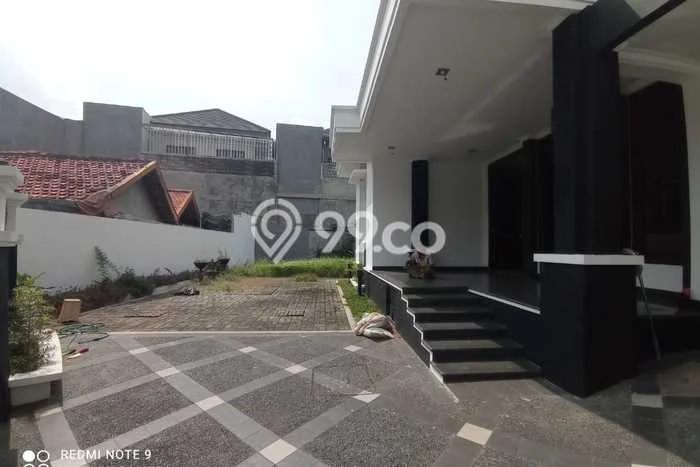 Rumah sewa siap huni 4 Kamar Tidur di Rawamangun, Jakarta Timur Rumah sewa siap huni 4 Kamar Tidur di Rawamangun, Jakarta Timur