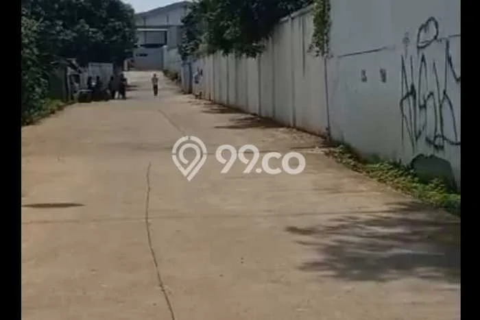 Unit Gudang Disewakan di Narogong di Area Ramai & Strategis Unit Gudang Disewakan di Narogong di Area Ramai & Strategis