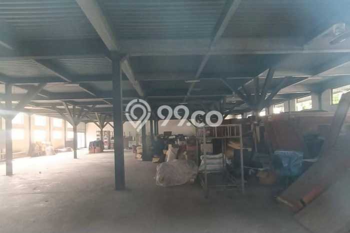 Gudang Strategis di Jatisampurna, Luas 2500m², Posisi Jalan Utama Gudang Strategis di Jatisampurna, Luas 2500m², Posisi Jalan Utama