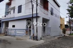 Rumah di Harapan Indah, Bekasi, LT 60m² Bangunan 100m² - INVESTASI TERBAIK! Rumah di Harapan Indah, Bekasi, LT 60m² Bangunan 100m² - INVESTASI TERBAIK!