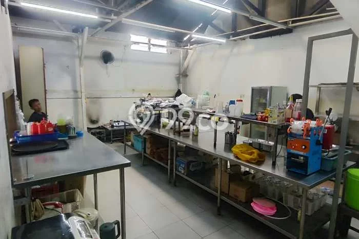 Komersial Dijual di Kemayoran Jakarta Pusat dengan Luas Bangunan 827m2 Komersial Dijual di Kemayoran Jakarta Pusat dengan Luas Bangunan 827m2