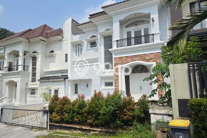 Rumah Strategis Modern Lb 200m2 di Jatisampurna, Bekasi Rumah Strategis Modern Lb 200m2 di Jatisampurna, Bekasi