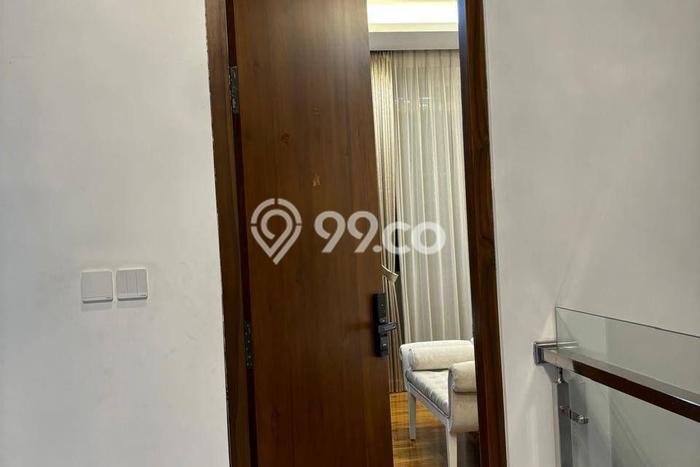 Jual Rumah Mewah Megah Dengan View Cantik di Gading Serpong, Tangerang Jual Rumah Mewah Megah Dengan View Cantik di Gading Serpong, Tangerang