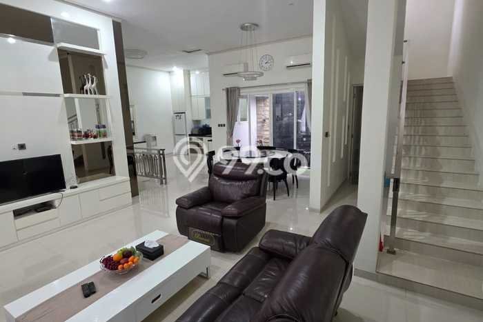 Rumah Luxury Modern Siap Huni di Villa Puncak Tidar Malang Rumah Luxury Modern Siap Huni di Villa Puncak Tidar Malang