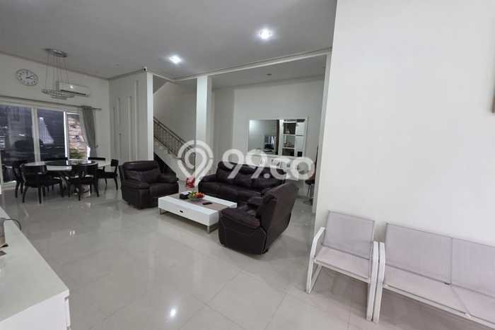 Rumah Luxury Modern Siap Huni di Villa Puncak Tidar Malang Rumah Luxury Modern Siap Huni di Villa Puncak Tidar Malang
