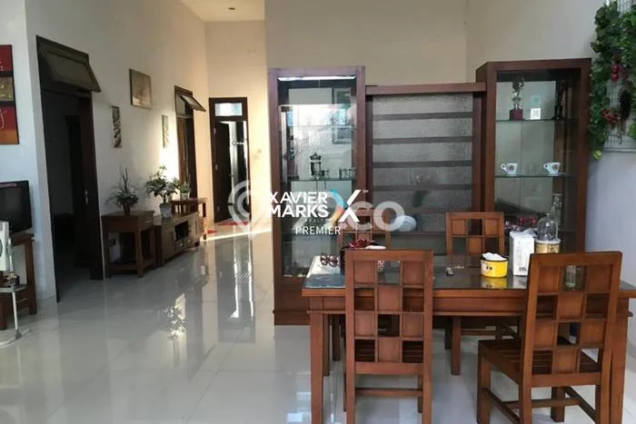 Ready to Use! Luxury House LT 312m2 Desain Modern di Arjosari Ready to Use! Luxury House LT 312m2 Desain Modern di Arjosari