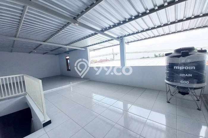 Ruko disewakan di Pakis Malang dengan luas bangunan 440m2 Ruko disewakan di Pakis Malang dengan luas bangunan 440m2