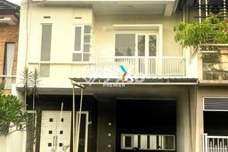 Rumah Modern Cantik 3 KT Bisa Langsung Pindah di Blimbing Rumah Modern Cantik 3 KT Bisa Langsung Pindah di Blimbing