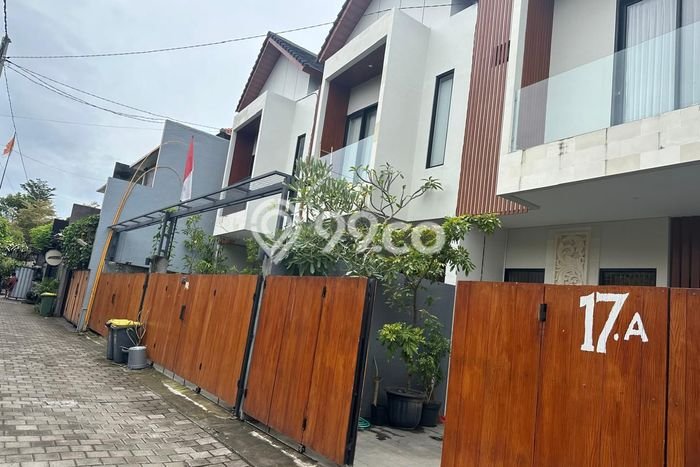 Rumah Luas Asri 4 KT Siap Huni di Renon Denpasar Rumah Luas Asri 4 KT Siap Huni di Renon Denpasar