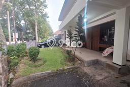 Rumah Luxury Modern Tanpa Renovasi di Riau Bandung Rumah Luxury Modern Tanpa Renovasi di Riau Bandung