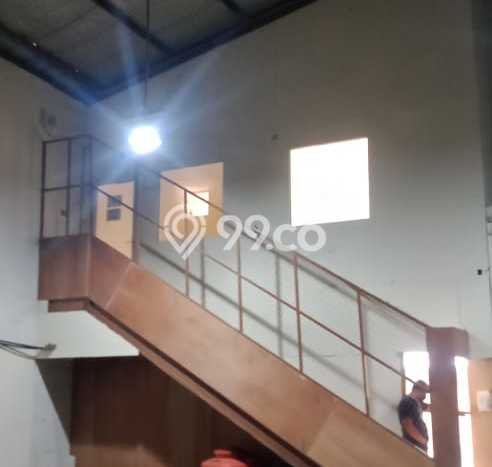 Unit Gudang Disewakan di Kopo di Area Ramai & Strategis Unit Gudang Disewakan di Kopo di Area Ramai & Strategis