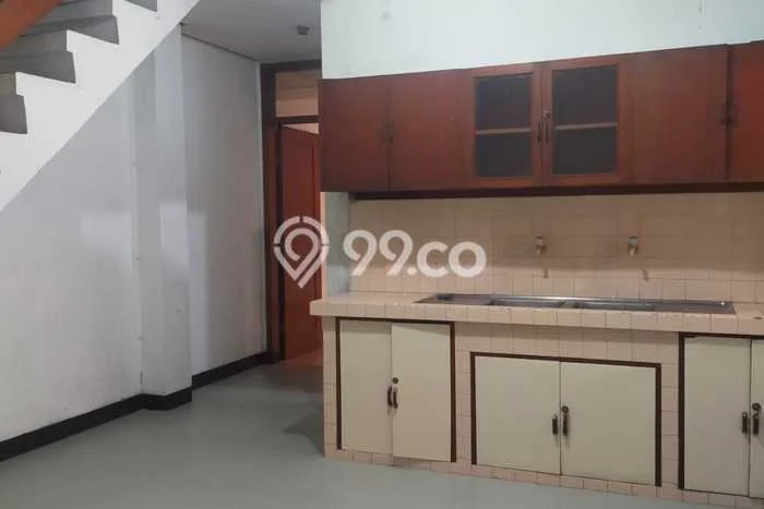 Ruko untuk Disewa di Pusat Bandung Luas Bangunan 96m2 Ruko untuk Disewa di Pusat Bandung Luas Bangunan 96m2