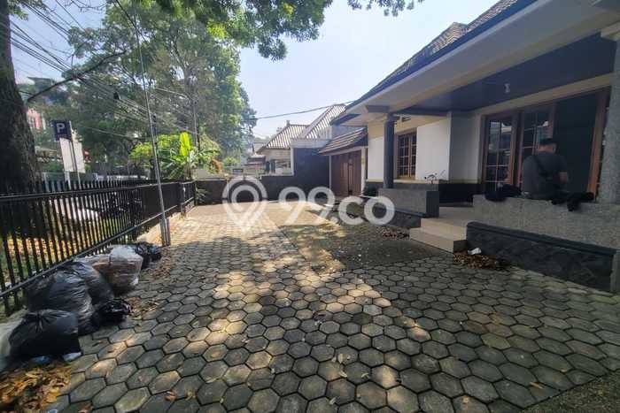 Disewakan Segera Rumah Kondisi Baik di Kawasan Coblong, Bandung Disewakan Segera Rumah Kondisi Baik di Kawasan Coblong, Bandung