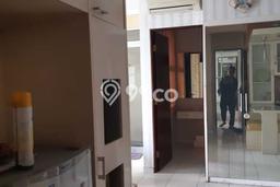 Ada Kamar Apartemen Murah Disewa di Tebet, Jakarta Selatan 3 BR Ada Kamar Apartemen Murah Disewa di Tebet, Jakarta Selatan 3 BR