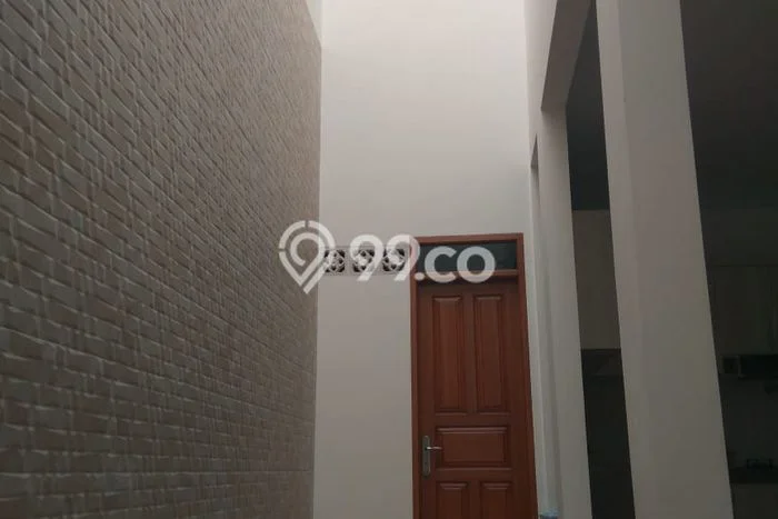 Rumah Luas Asri 5 KT Siap Pakai di Semper Jakarta Utara Rumah Luas Asri 5 KT Siap Pakai di Semper Jakarta Utara