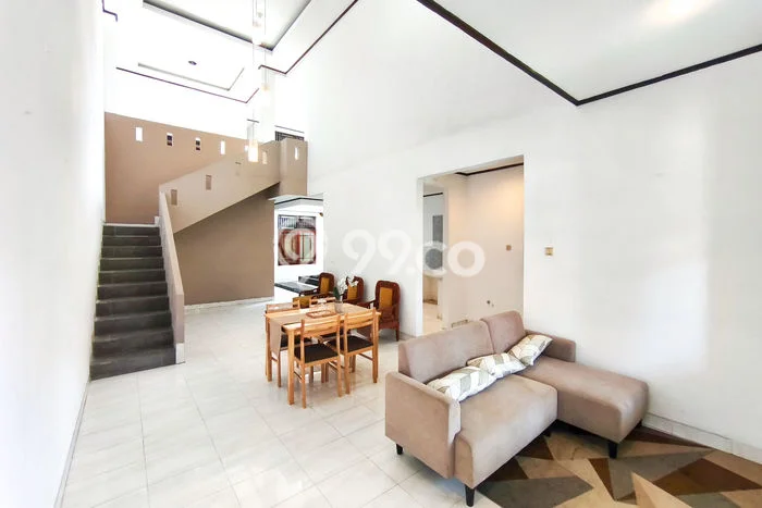 Dijual Cepat Rumah Bagus Siap Huni LB 190m2 di Ciputat, Tangerang Selatan Dijual Cepat Rumah Bagus Siap Huni LB 190m2 di Ciputat, Tangerang Selatan