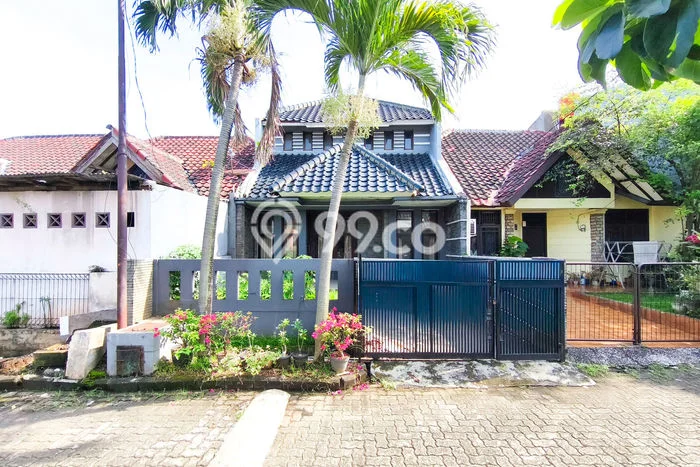 Dijual Cepat Rumah Bagus Siap Huni LB 190m2 di Ciputat, Tangerang Selatan Dijual Cepat Rumah Bagus Siap Huni LB 190m2 di Ciputat, Tangerang Selatan