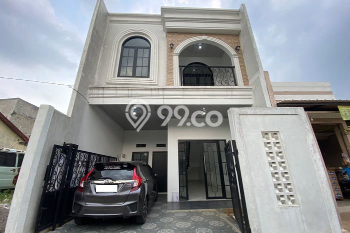 Rumah Strategis Modern Lb 180m2 di Ciracas, Jakarta Timur Rumah Strategis Modern Lb 180m2 di Ciracas, Jakarta Timur