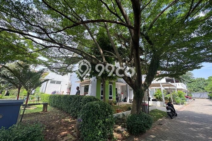 Rumah Mewah Siap Huni LT 132m2 di Ciputat, Tangerang Selatan Rumah Mewah Siap Huni LT 132m2 di Ciputat, Tangerang Selatan
