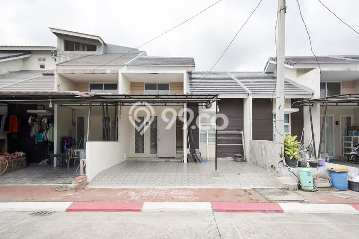 Rumah Luas Asri 2 KT Siap Pakai di harapan indah Bekasi Rumah Luas Asri 2 KT Siap Pakai di harapan indah Bekasi