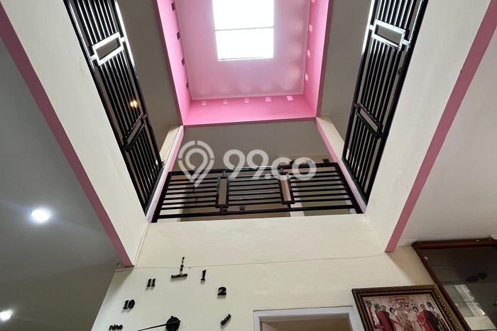 Jual Rumah Mewah Elegan Dengan View Eksklusif di Sukmajaya, Depok Jual Rumah Mewah Elegan Dengan View Eksklusif di Sukmajaya, Depok