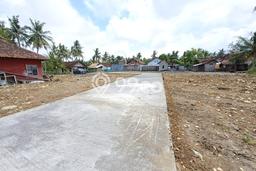 Lahan Dijual Lokasi Strategis di Yogyakarta dengan Luas 114m2 Lahan Dijual Lokasi Strategis di Yogyakarta dengan Luas 114m2