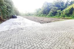 Lahan Kosong Dijual di Sleman dengan Area 211m2 Lahan Kosong Dijual di Sleman dengan Area 211m2