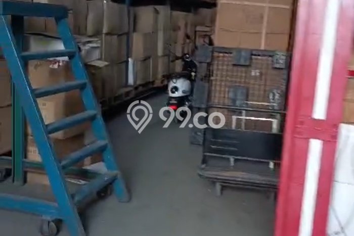 Dijual! Gudang di Kamal Jakarta Utara LT 300m2 / LB 350m2 Kawasan Strategis Dijual! Gudang di Kamal Jakarta Utara LT 300m2 / LB 350m2 Kawasan Strategis