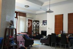 Dijual Rumah Mewah Elegan Dengan View Eksklusif di Halmahera, Semarang Dijual Rumah Mewah Elegan Dengan View Eksklusif di Halmahera, Semarang